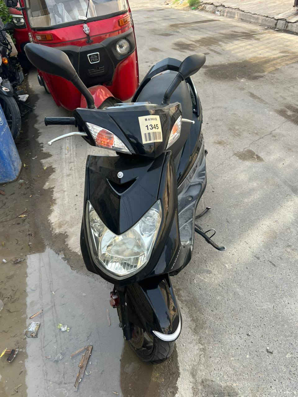 سلام عليكم شباب سكنس فحل نوزل خطين ستاند حساس قبق نفخ دراجه نضيفه نضيفه بمعنى الكلمه محرك مكفول دراجه للبيع سعرها مليون و 100 وبيها مجال
شباب دراجه بيها دمام بالصندوق
الخوذه هم للبيع
مكان دراجه بغداد حي الجهاد
***********
