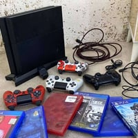 بلاي 4 • شغال • ما بيه عيب