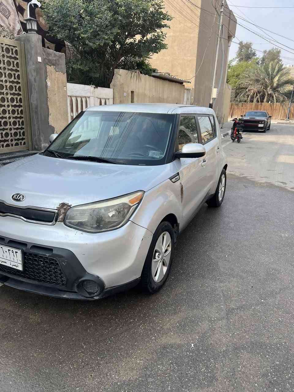 كيا صول ٢٠١٦ بأسمي السياره غير مكفوله المكينه والكير بلاد 
السعر 90 ورقه رقم الهاتف ***********
