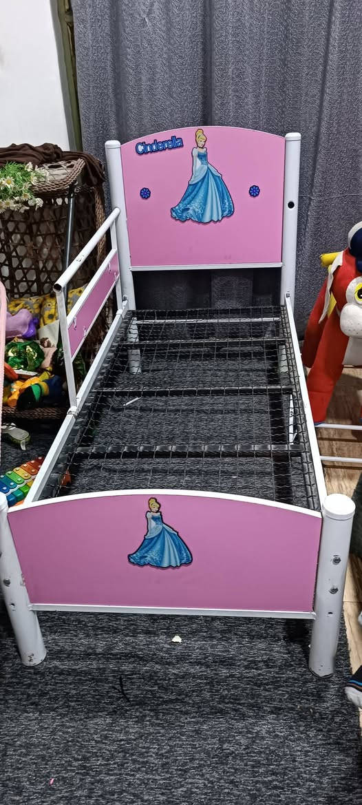 مستعجله عله بيعتهه سعر جربايه ويا دوشك ب٤٠ الف وقاطع لخ هم موجود الجاد يتصل علرقم بغداد الأمين شارع المكاتب يم روضه اليقين ***********
