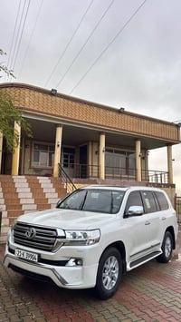 لاندكروزر GX.R • ٢٠١٦ • سعودي