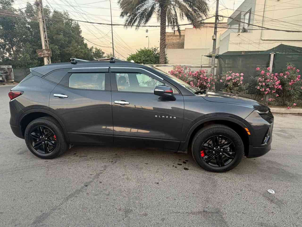 بلايزر
بلايزر ٢٠٢١
شوفرلت بلايزر   موديل ٢٠٢١
رقم سليمانيه  تحويل مباشر
مكينه ٤ سلندر حجم ٢٥٠٠  تنفس طبيعي كشن هيتر كشن كهرباء اشاره بالمري تبريد قطعتين صندوق كهرباء  شاشه كار بلي  ثلاث انظمه قياده  كير مكينه صدر تبريد كله تمام على وضع شركه
تخم تايرات جديد  قبل فتره مشدود  سعر السياره ١٦٨ ورقه  مكان سياره بغداد حي القاهره الاتصال على مهندس حيدر صاحب العجله ☎️***********
