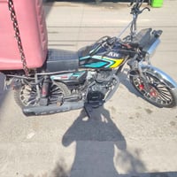 دراجه موديل ٢٥ كامله ماناقصها شي بصمتين وياها بس دشبول مالتها يشتغل بس...