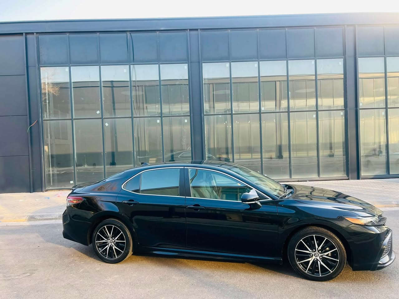 camry 2023.  se
4T1G11AK9PU822151

chamlxy dwawa lagal   dw. bst chamlxy. peshi boyaxa by erbag

***********
