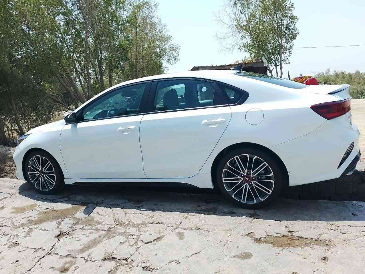 السلام عليكم
كيا فورتيGT 2024
فول مواصفات 
كفاله عامه -تقرير شغال ماشي 
مرقم ذي قار معوقين 
السعر 170 بيها مجال حك جيه 
مكان السياره ذي قار سؤق الشيؤخ 
للإستفسار ***********
