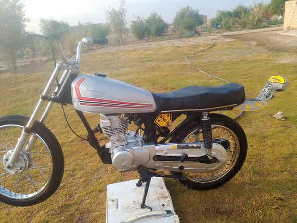 سلام عليكم دراجه للبيع تعمير24مفتوحه ولفات كلك مكفوله 
#سعر450قفل قفل #مكان غراف جماعت400لا تعبق رجاء ***********
