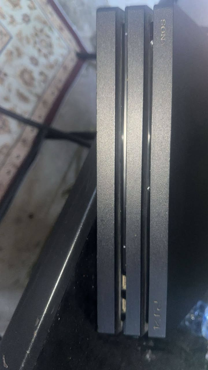 بلي فور برو أونلاين بلس سنه كامله ملحقات كامله بس الكارتونه مموجوده العنوان كراده  داخل يم تقاطع الورزدي تواصل خاص او واتساب *********** سعر راسلني واتس او خاص
