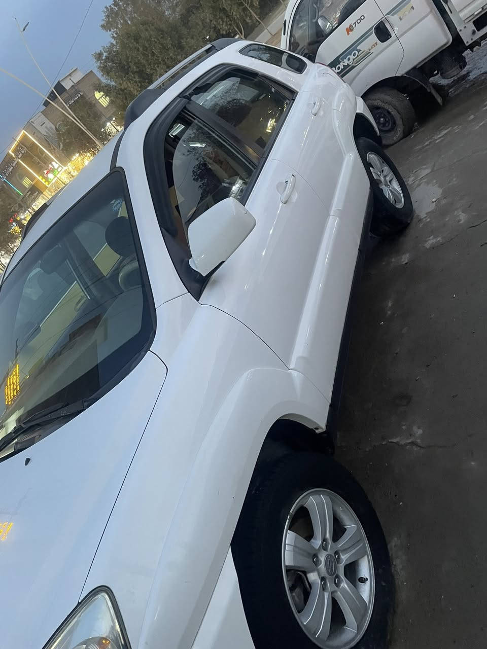 سبورتج 2010خليجي مكفوله من الصبغ والتبديل والضربه رقم سليمانيه دولي هزه جديده ورقم جديد جاهزه بدون اي نقص بيها بارد من يم البكلايت مكاني سامراء  السعر ١٢٨وبي مجال بسيط ***********
