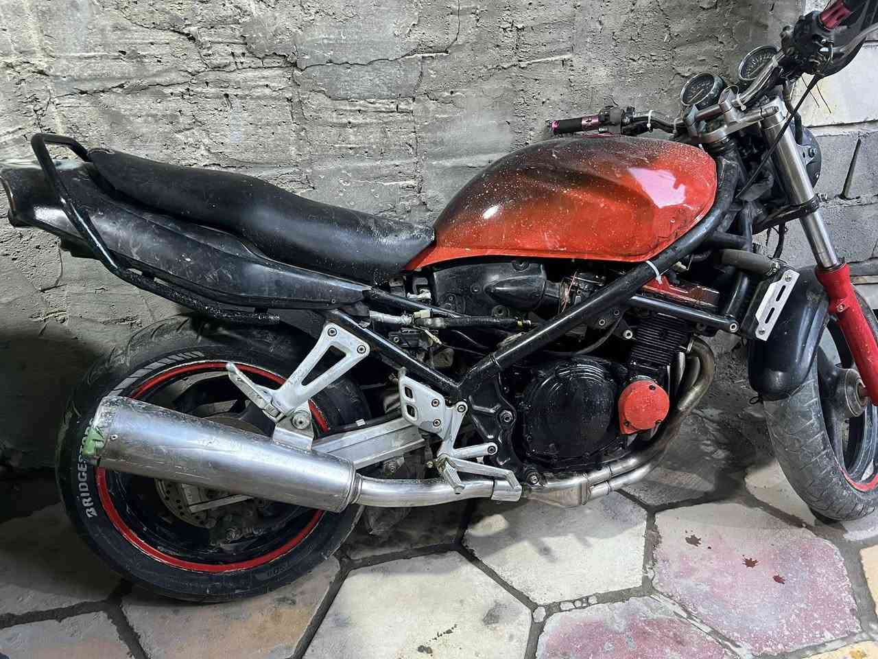 السلام عليكم من رخصة الادمن باندة ربع كرستال للبيع تشتغل بس م تدوس بانزين بدون اوراق ابيع كوم حديد ٦٠٠ وبيها مجال مكاني بصرة


**إذا كنت صاحب هذا الإعلان وتريد حذفه لأي سبب، رجاءا أرسل رسالة إلى الدعم الفني**