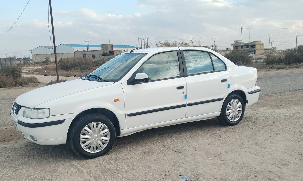 سمند 2011 رقم ذي قار مشروع وطني سنوية ل 2028 مكفولة كفالة من الضربة والتبديل بيها رشات صبغ بلدوس فقط
كير مكينة حدادية تخم تاير كهربائيات كلها شغالة سيارة جاهزه كلش 
السعر 42 وبيها مجال بسيط 
مكاني الناصرية مركز 
لاستفسار 
***********
*********** واتساب
