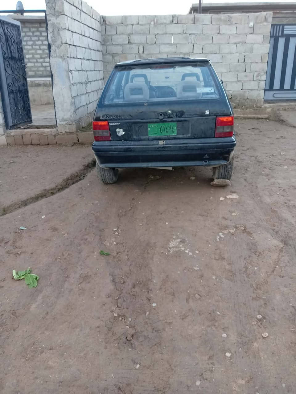 سياره سيات موديل 1991 سياره حيل حلو شرط التحويل
السعر 15 وبيها مجال والاأتصال 
على الرقم ***********اسيا
*********** كورك
