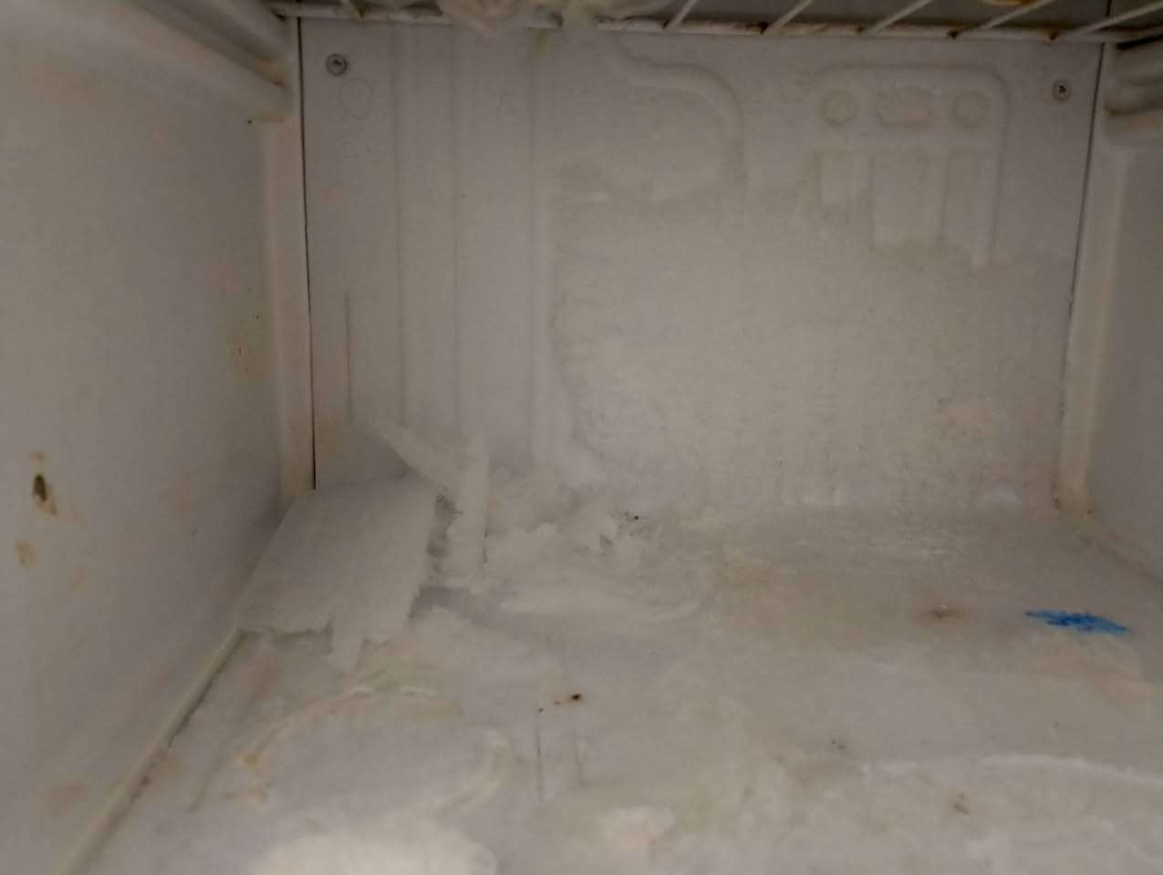 السلام عليكم
ثلاجه شرط الفحص والتجميد ما داخله تصليح نهائيا 
سعرهه 150 مكانها كربلاء الاطارات


**إذا كنت صاحب هذا الإعلان وتريد حذفه لأي سبب، رجاءا أرسل رسالة إلى الدعم الفني**