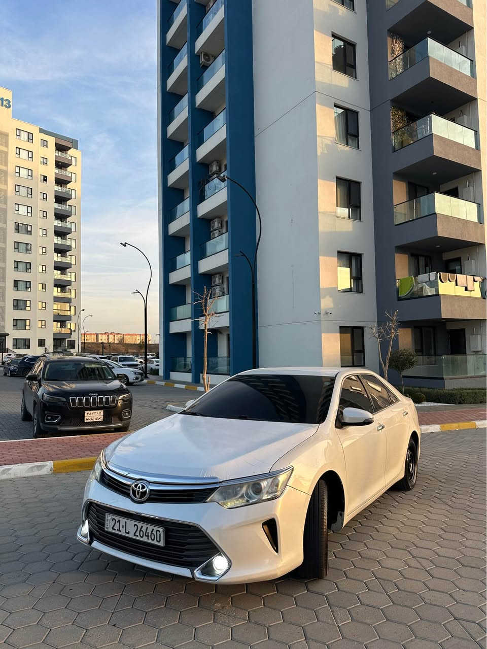 TOYOTA CAMRY 2015 

کامری سپی سەدەف ٢٠١٥ خلیجی - شکڵ رووسی سفری شەریکە .
 ١٤٠ هەزاری حەقیقی ڕۆشتووە هەموو گیانی لەسەر دەقی شەریکە ماوەتەوە .
هەموو گیانی بیلادیە .
گیر و مەکینە و تەبرید تەقەو ڕەقە هەمووی بە شەرت .
مواسەفات فولە بەس سڵاید نییە : ( ناو زەرد ، eco ، لایت زینۆن ئۆتۆ ، سوکان ڤۆڵێۆم ، Aux ، سیدی ، بلوتوس ، فلاش ، چوارجام کارەبا ، فۆڕمیکا, لایت لید ، بەگلایت لید  . ) 
کتابی جام ڕەشی ساڵێکی بۆ کراوە 
یەک دەرگای بۆیاخە بێ ناو بێ ئێرباگ  .
سەنەوی و رەقەمی تازەیە تا ٢٠٢٩ تەحویل بەشەرت . 
سەیارەکە سێرفزی عام کراوە .
 شوێن/سلێمانی 
0772 344 7773 السليمانية, العراق
