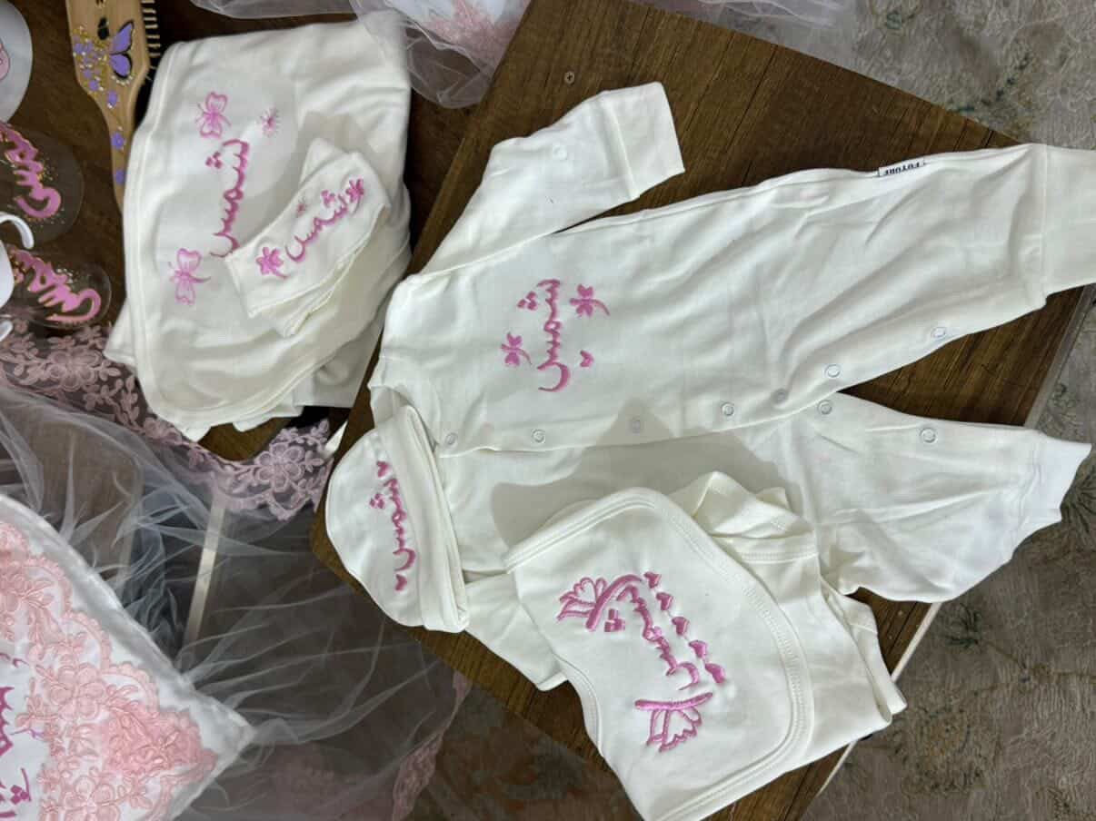 كركوت ناعم بتفاصيل مرتبة وخامة مريحة للبيبي 👶🏻
شنو رأيكم بهاللون؟ 🤍
توصيل بغداد والمحافظات 🚚” 5

#كركوت
#كركوت_بيجي
#مواليد
#كركوتات
#بيبي
#مواليد_العراق
#تجهيزات_مواليد
#بيبي_بغداد
#توصيل_بغداد
#كركوت_حياكه
#اوف_وايت
#بيج
#كركوتات_ناعمه


**إذا كنت صاحب هذا الإعلان وتريد حذفه لأي سبب، رجاءا أرسل رسالة إلى الدعم الفني**