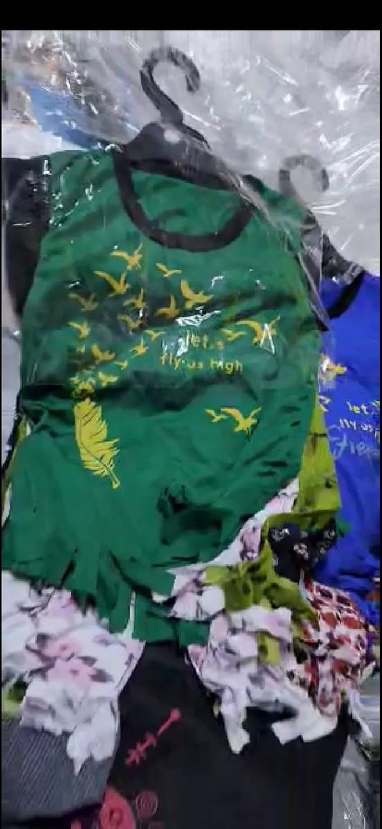 تراك والدي وبناتي 
العمر من 4 ل 11 سنة
يوجد جميع الأوان


**إذا كنت صاحب هذا الإعلان وتريد حذفه لأي سبب، رجاءا أرسل رسالة إلى الدعم الفني**