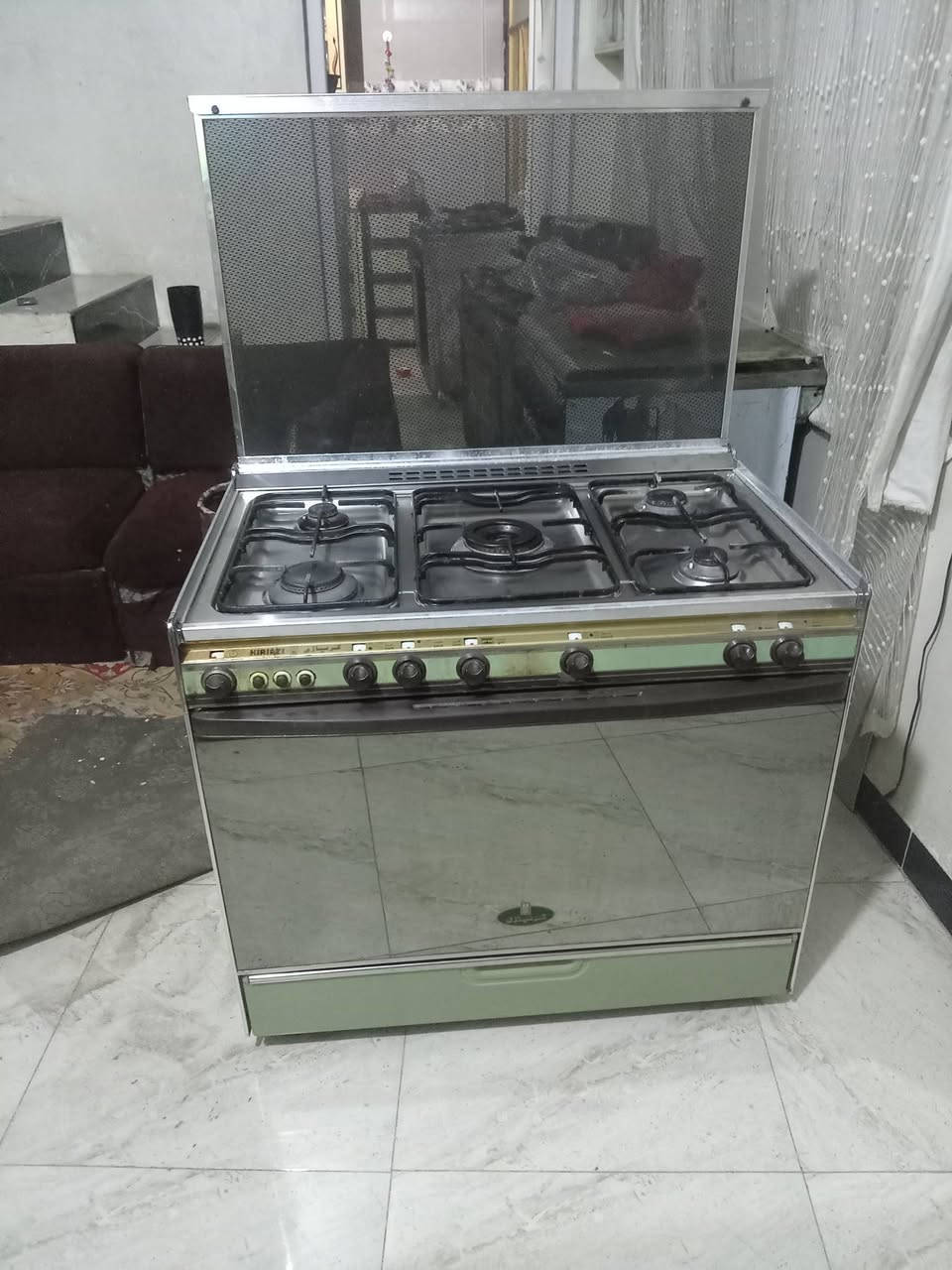 كريازي باب اول اخو الجديد استعمال قليل ب١٧٥ قفل بدون عمله للبيع او مراوس المكان حله *********** واتساب
