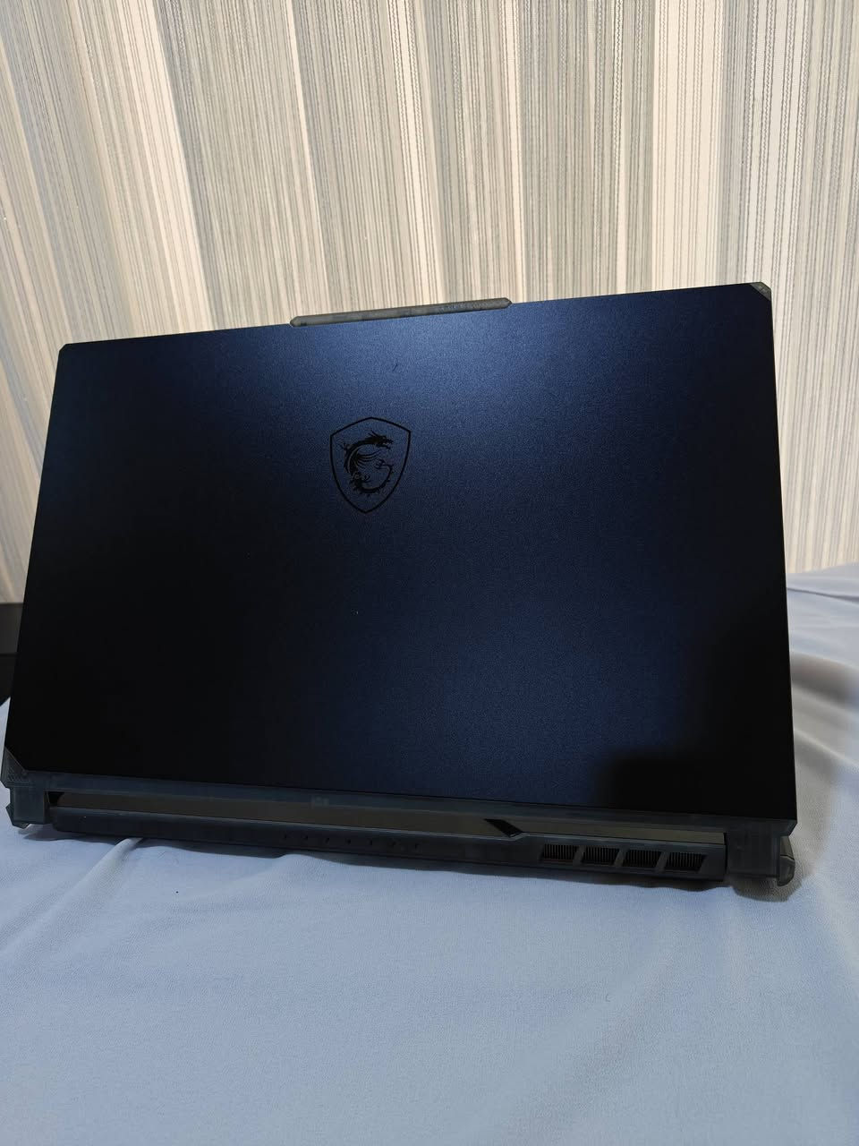 شبه جديد (نضافة 98%) ✨
​لعشاق الأداء العالي والألعاب القوية، لابتوب MSI بمواصفات مرعبة:
​✅ المعالج: i7 جيل 13 (High Performance)
✅ كرت الشاشة: RTX 4060 (8GB) 🚀
✅ الرام: 16GB DDR5 (الأسرع حالياً)
✅ الهارد: 512GB SSD
✅ الشاشة: 15.6 FHD / 144Hz ⚡
​🚛 يوجد توصيل لكافة محافظات العراق.
​💰 للاستفسار عن السعر: اكتب (تم) بالتعليقات أو راسلنا واتساب:
📞 ***********
