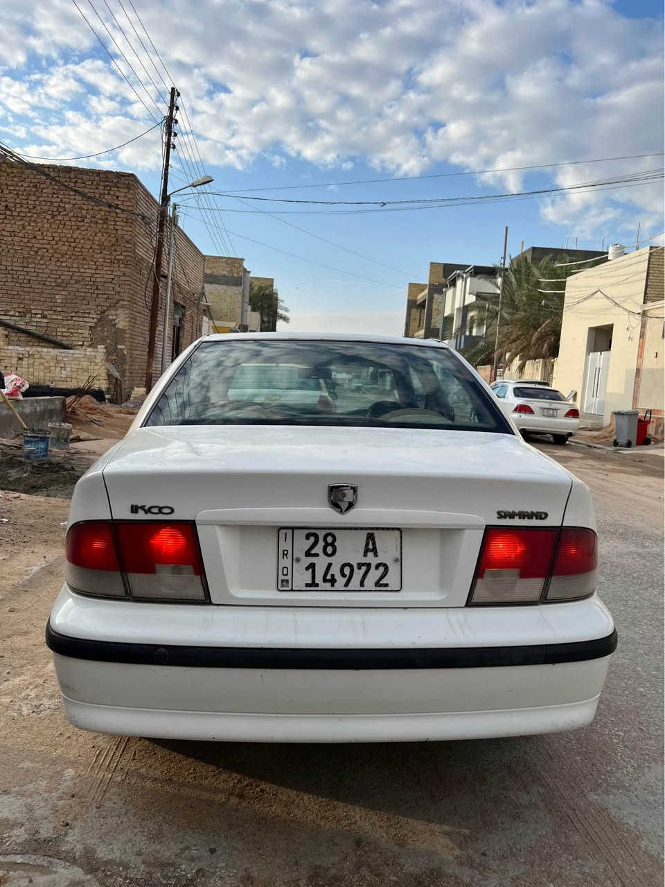 سمند 2012رقم نجف انكليزي تحويل مباشر مكفولة من ضربة وتبديل بيها بيبان اثنين صبغ فقط مكينة وكير وحداديه وتخم تاير جديد سيارة مناقصها شي  مكاني نجف حي المكرمة السعر 45وبيها مجال بسيط حك الجية  رقمي *********** النجف, العراق
