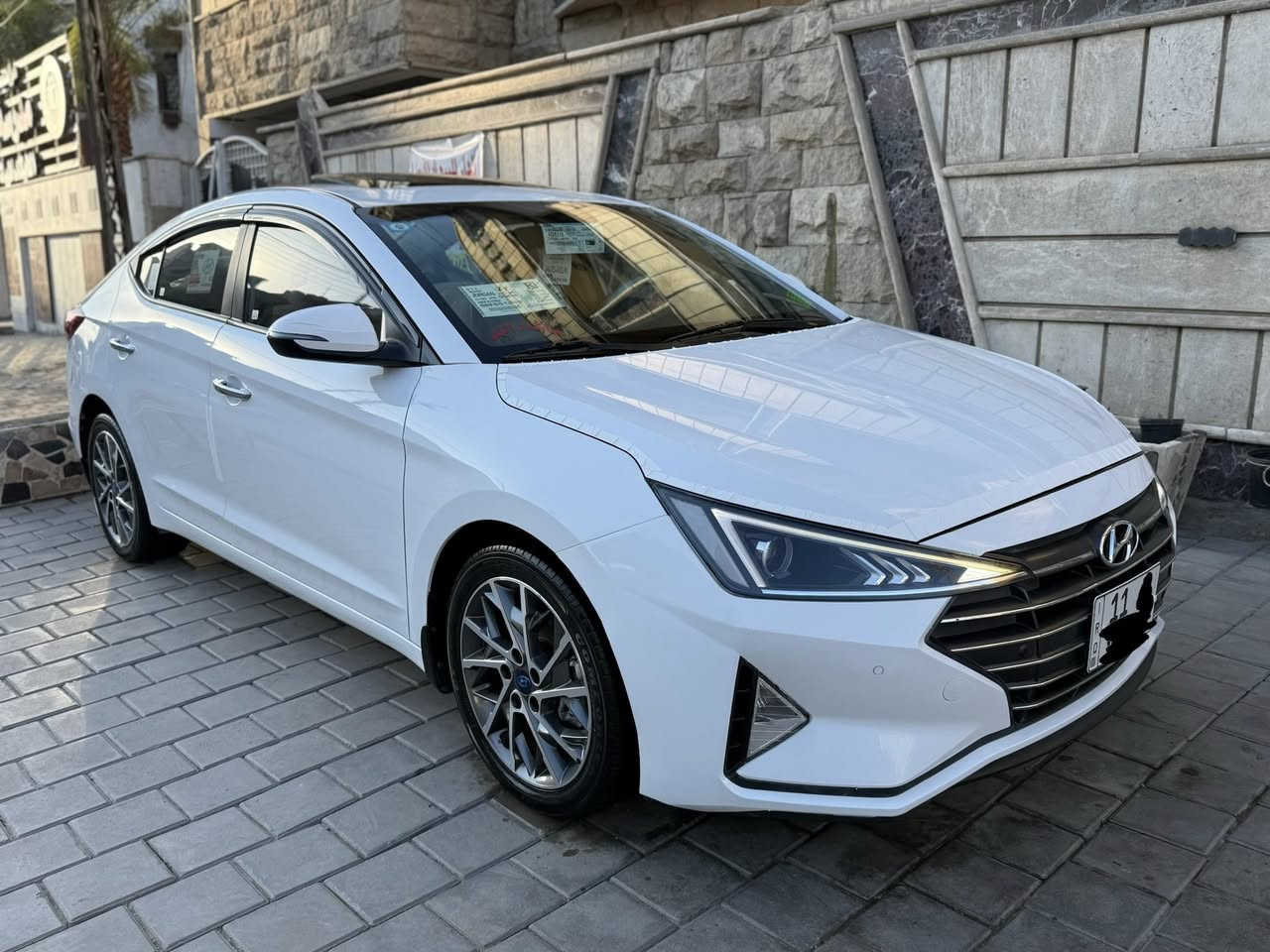 السلام عليكم
للبيع هونداي النترا 2019 خليجي مكفوله 
رقم بغداد بسمي شخصياً السيارة جديدة بمعنى الكلمة فول مواصفات محرك 2000 دوش بصمه فتحه سقف كشنات جلد تحمات جهتين مري اشاره + مري شفط ويلكب كروم السياره جديده بمعنى الكلمه للستفسار الاتصال *********** مكاني يغداد
