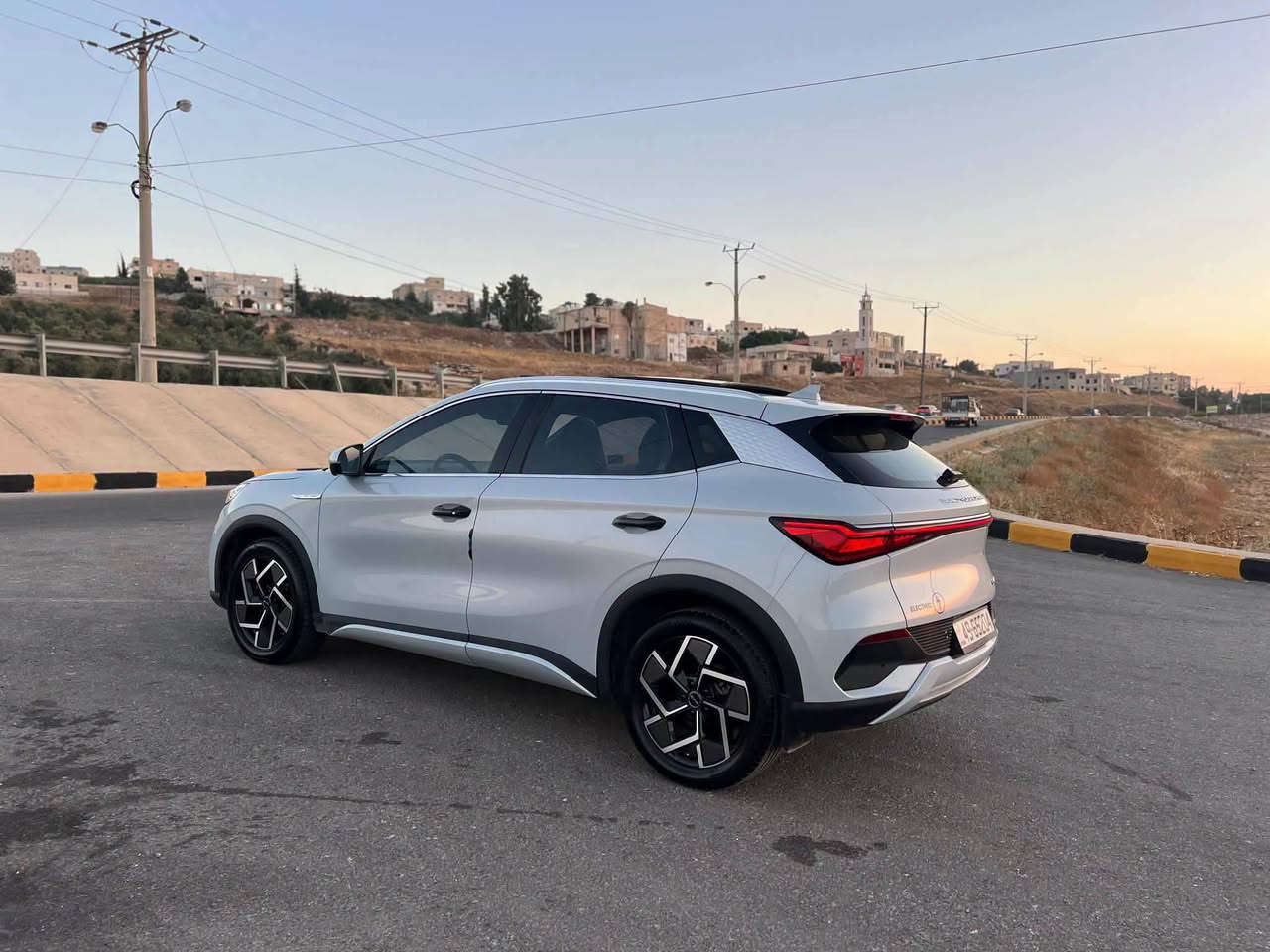 بي واي دي ايوان 2023
 فل كامل
 بطاريه كبيره
 عداد52 اصلي
 فحص 3  جيد راسيه
 بسعر 17.700


**إذا كنت صاحب هذا الإعلان وتريد حذفه لأي سبب، رجاءا أرسل رسالة إلى الدعم الفني**