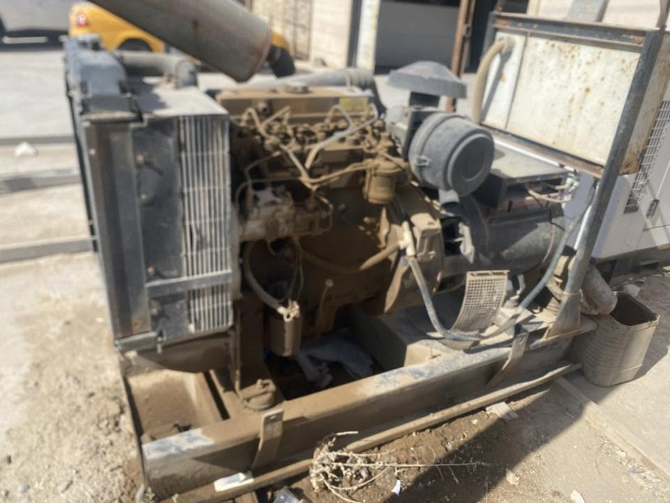 * الموديل: 2004
* المحرك: بيركنز إنجليزي أصلي
* رأس التوليد: إيطالي 40 KVA
* الحالة: مستعمل

ملاحظة:
المولد متوقف بسبب إهمال المستخدم وعدم تبديل زيت المحرك في الوقت المحدد، مما أدى إلى توقف المحرك. أما باقي أجزاء المولد فهي كما موضحة.

السعر المطلوب: 2500 دولار (قابل للتفاوض)

للاستفسار أو المعاينة يرجى التواصل على الرقم 
***********
