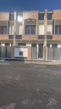 للبيع بيت زراعي 50م طابفين لدوره حي لمخابرات كل لخدمات متوفره لسعر66  ...