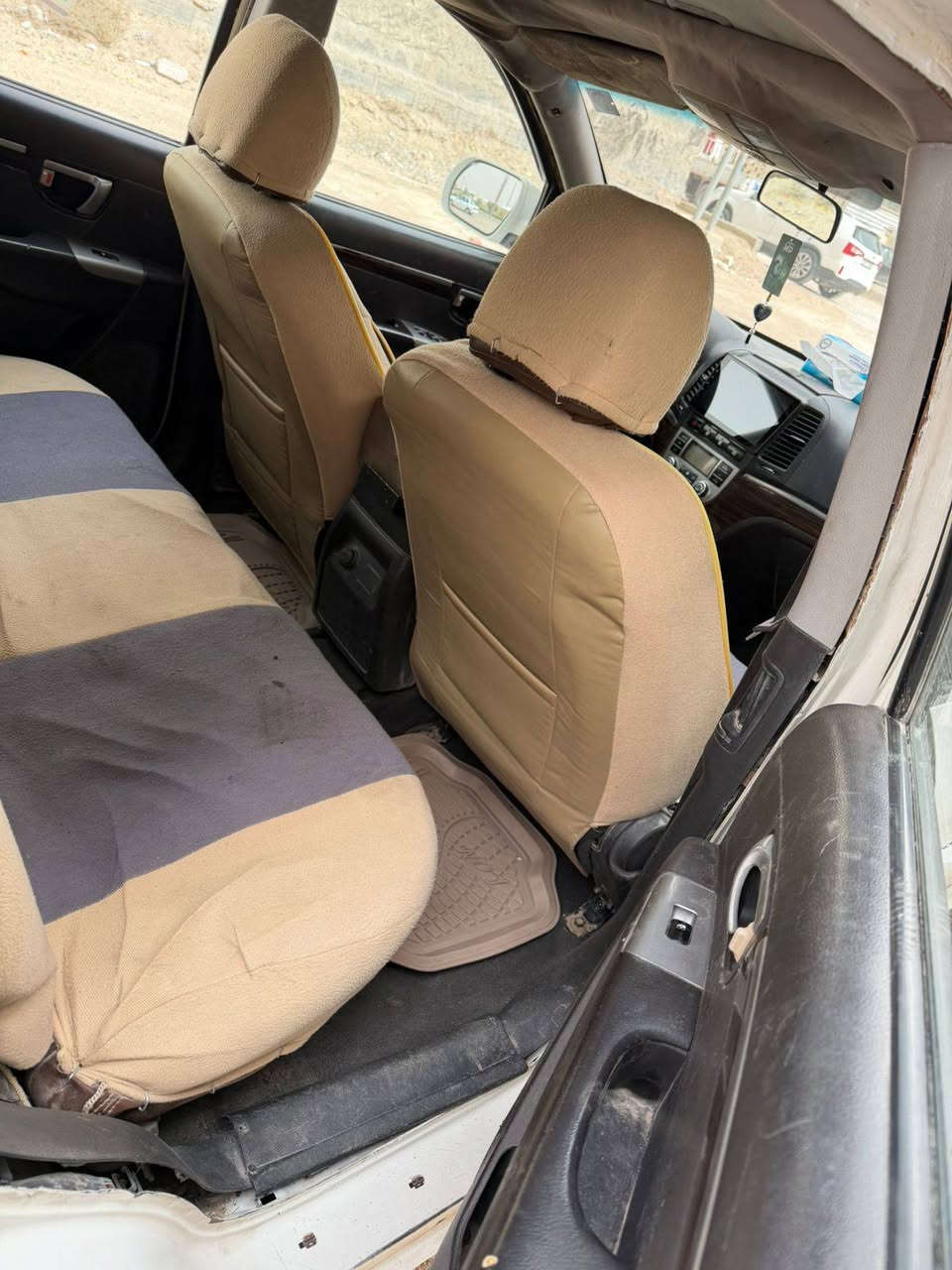 اسلام عليكم سنتافي ٢٠١٢ فول مواصفات 6سلندر رقم بغداد بااسمي هزه جديده وسنويه محرك وكير بشرط تبريد ثلج تخم تاير السياره خليجي السياره صارت بيها جفيه وصلحتها وترايك وين متريد سعرها 70 ورقه مكاني فلوجه ***********
