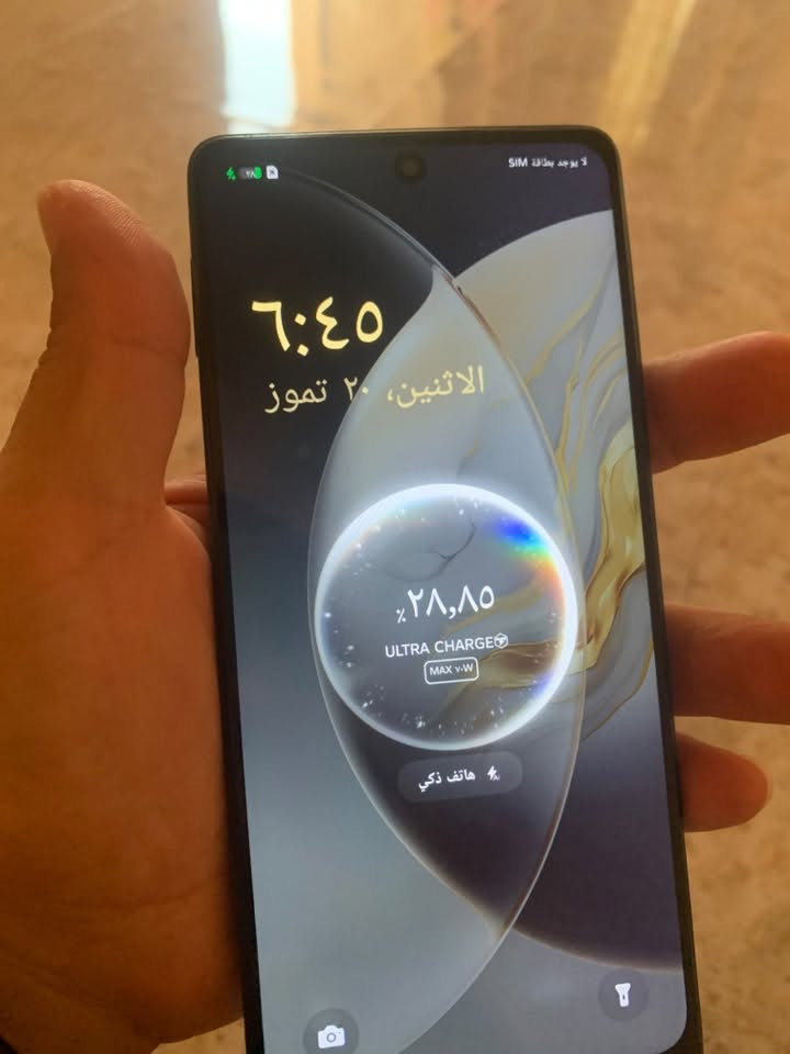٣٠٠ بي مجال
٢٥٦ كيكا 
كارتون شاحنه ملحقات 
وتساب ***********
