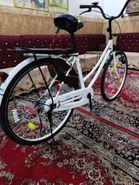 نجف • بسكليت • قابل تفاوض