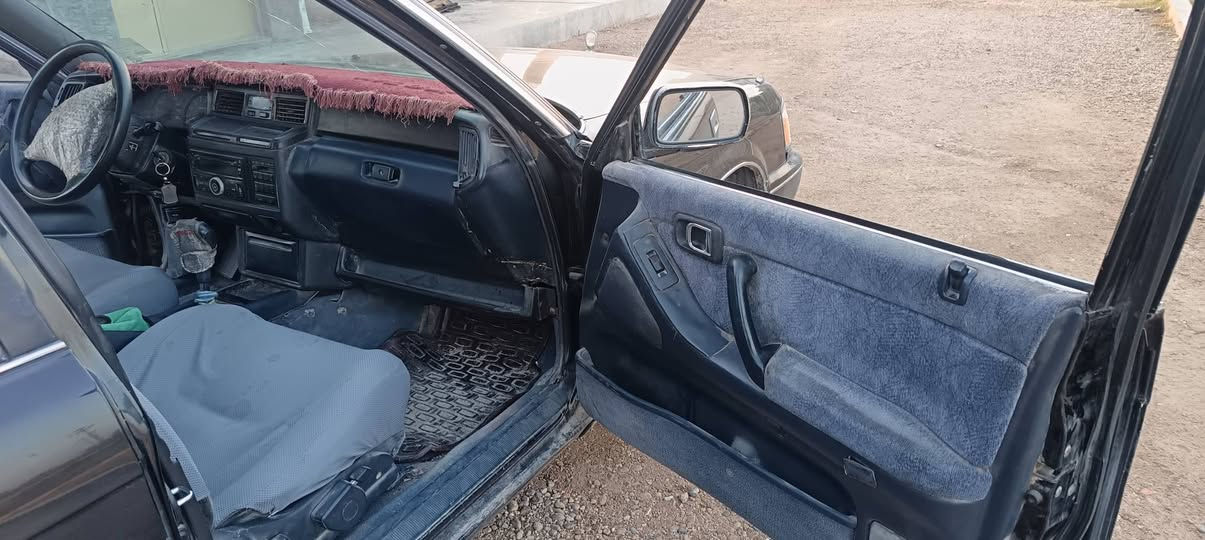 السلام عليكم  للبيع كراون ارنب مكفوله من الضربه والصبغ والكص رقم الانبار نگليزي محرك 2500ديلكو تحويل ثاني يوم مكان السياره الانبار الفلوجه ***********  السعر 75
