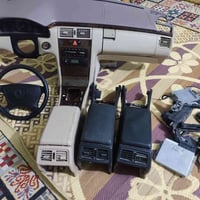 دشبول مارسدس ام عيون مع الفرس والدركه السوده كما في الصوره سعره 300الف...