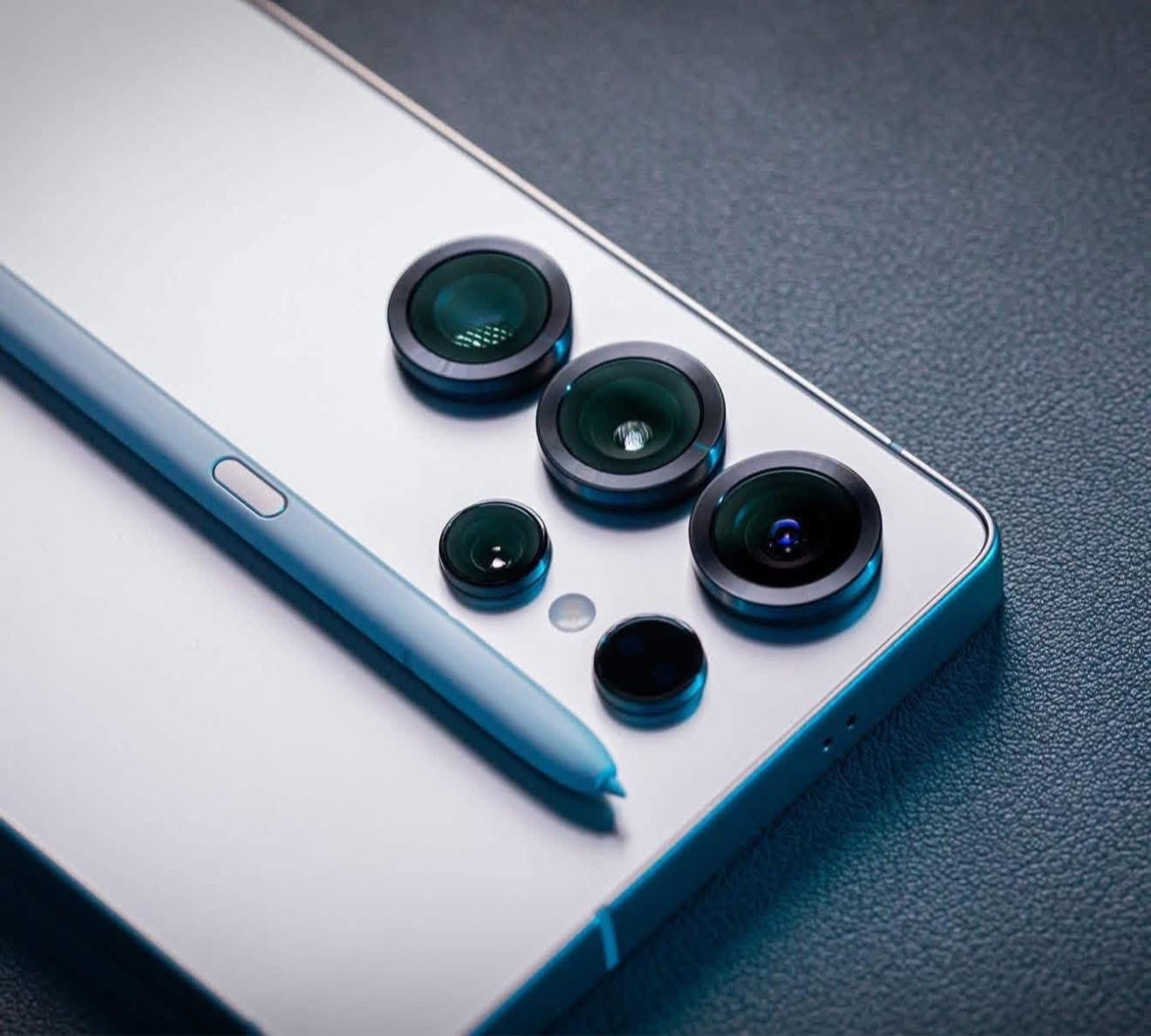 هل ترغب في توثيق لحظاتك بطريقة مميزة؟ ✨
مع 𝐆𝐚𝐥𝐚𝐱𝐲 𝐒𝟐𝟓 𝐔𝐥𝐭𝐫𝐚 ⚫

 ستكون صورك وفيديوهاتك أكثر وضوحاً بفضل الكاميرا المتقدمة وتقنيات الذكاء الاصطناعي 🤖

- بمحرك 𝐏𝐫𝐨𝐕𝐢𝐬𝐮𝐚𝐥 بمعالج قوي، يتيح لك تصوير اللقطات وعرضها وتعديلها 📸
- كاميرا بزاوية واسعة بدقة ‎𝟐𝟎𝟎𝐌𝐏 بتقريب بصري 𝟐𝐱 𝐎𝐩𝐭𝐢𝐜𝐚𝐥 𝐐𝐮𝐚𝐥𝐢𝐭𝐲 𝐙𝐨𝐨𝐦
- كاميرا بزاوية فائقة الاتساع بدقة 𝟓𝟎𝐌𝐏
- كاميرا اللقطات البعيدة بدقة 𝟓𝟎𝐌𝐏 بتقريب بصري 𝟓𝐱 𝐎𝐩𝐭𝐢𝐜𝐚𝐥 𝐙𝐨𝐨𝐦 و 𝟏𝟎𝐱 𝐎𝐩𝐭𝐢𝐜𝐚𝐥 𝐐𝐮𝐚𝐥𝐢𝐭𝐲 𝐙𝐨𝐨𝐦
- كاميرا اللقطات البعيدة بدقة 𝟏𝟎𝐌𝐏 بتقريب بصري 𝟑𝐱 𝐎𝐩𝐭𝐢𝐜𝐚𝐥 𝐙𝐨𝐨𝐦
- كاميرا السيلفي بدقة 𝟏𝟎𝐌𝐏

احصـل علـيه الآن من النيزك 🧡

البيع بالتقسيط والنقد والدفع الالكتروني وتوصيل داخل عموم العراق
ــــــــــــــــــــــــــــــــــــــــــــــــــ

قـم بكتـابـة نقطة ( . ) ليصـلك الـرد عـلـى بـريـدك الخـاص📥🩵

‏‎- للـتواصل :
☎️ ***********
☎️***********
☎️***********

‏‎خط الصيانه
☎️ ***********

‏‎
