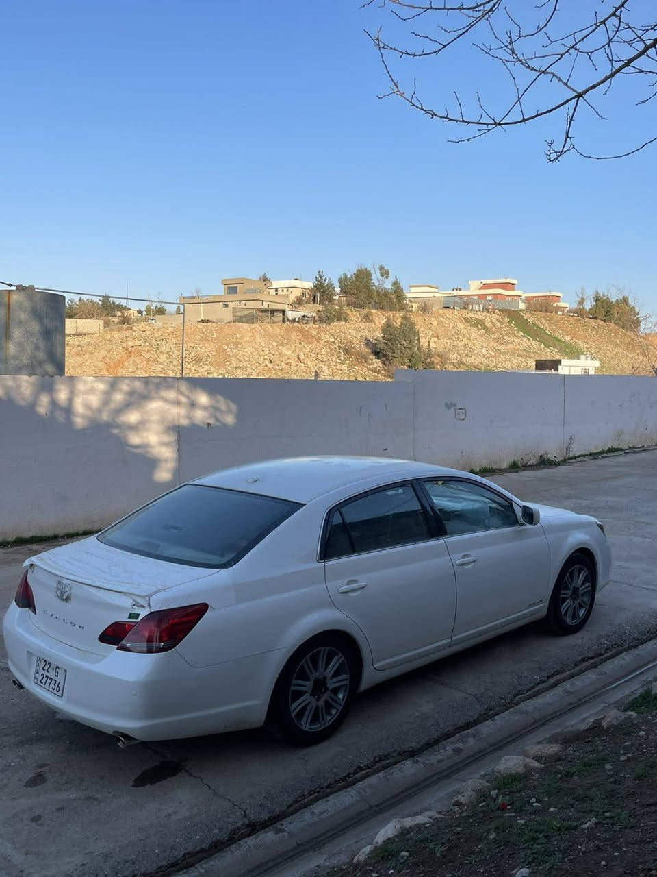 تۆیۆتائەڤەڵۆن مۆدیل 2009 سپی سەدەفی سەیارەکە سەنەوی تازەخلاس بوە هە مو گیانی بە شە تە  چوارپارچە ی سبوغە بێتەعدیڵ بێ معجون سعری لەخوار بە لاشیە 130 گەڵاو مەجال بۆزانیاربە پە یوەندی بکە***********
