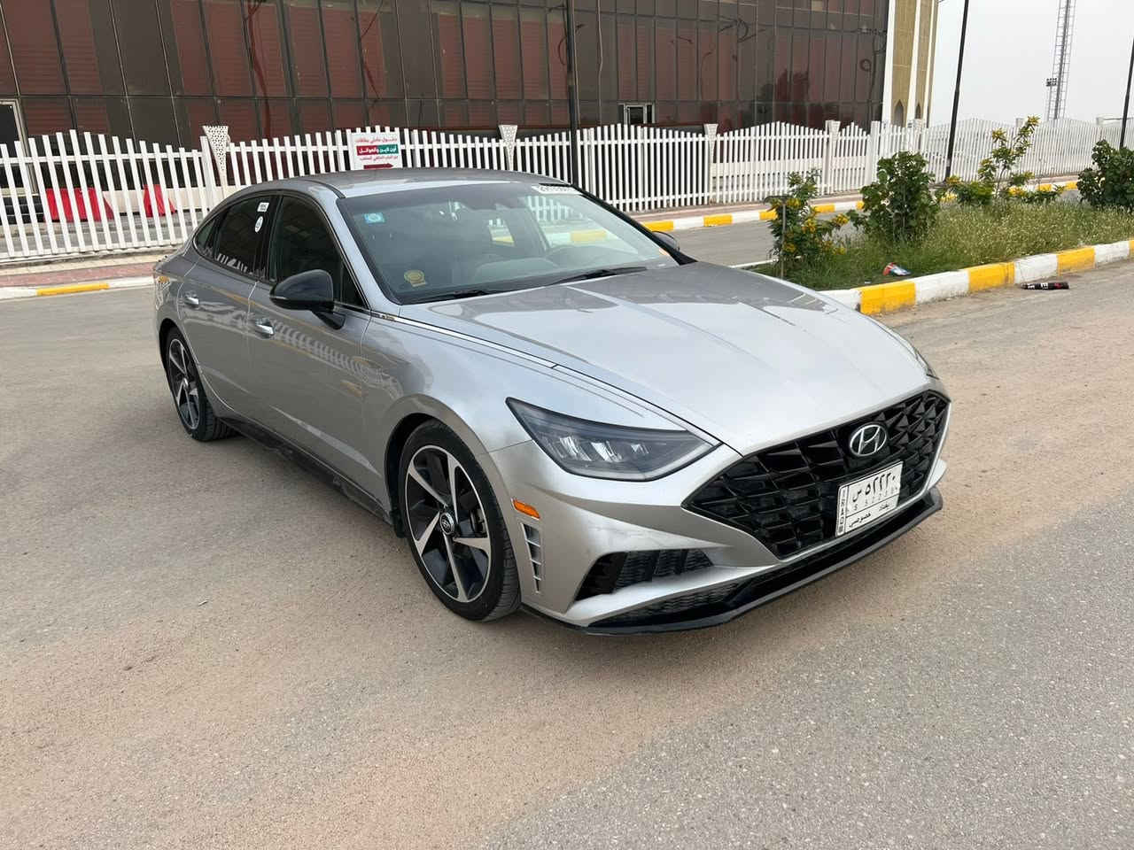 السلام عليكم.
سوناتا 2021 معوقين حاضر للوكاله العامة شرط وارد امريكي كفالة عامة تقرير تعمل وتسير السيارة احلا من صور ماشية 55miوجاهزة محرك 1600تيربو 
السعر:160وبيه مجال ترهم مراوس
المرغوب 
مواصفتها:
ليد امامي خلفي
لايت زنون 3عدسات
بصمة تشغيل+ابواب
تبريد قطعتين
كشنات جلد مخمل
عداد كهربائي
ويل كب رياضي
تدفئه تبريد كشنات
سايد بريك دكمة

مكان السيارة:الناصرية مركز 
***********
