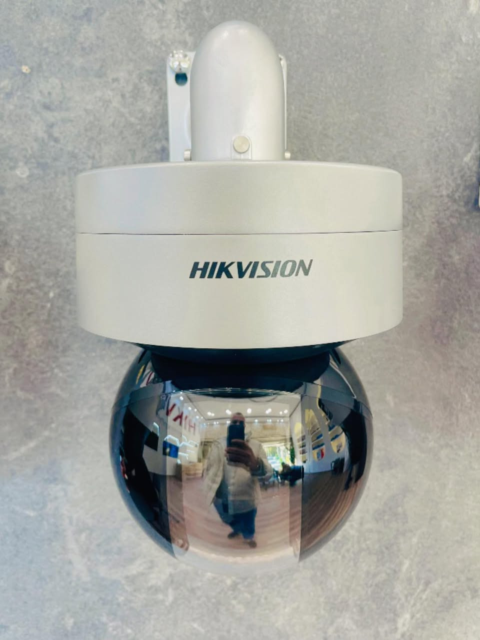 تحية طيبة مستعدون لتأمين كافة المشاريع الكبيرة بكامرات ptz متحركة وكالة هيك فجن اصلي ضمان استبدال وصيانه عامين حقيقي للأستفسار 
اتصال على الرقم ***********
