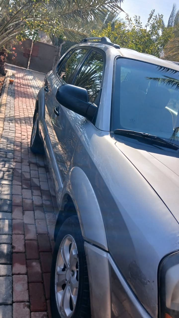 سلام عليكم
من رخصت الادمن
توسان 2009 للبيع 
خليجي 
رقم انگليزي 
بابل
سنويه 2031
هزه جديده
بئسمنه 
تحويل ثاني يوم 
مكينه وكير جديد
تدفئه وتبريد شغال
بيه كارت مثل مموضح بل صوره 
وبيه بارد بحافه البنيد 
بيه جراد قليل
السياره نضيفه مال جناي 
السعر: 120 وبيه مجال بسيط 
العنوان: كربلاء طويريج 
التوصيل علا الخاص او الاتصال بل رقم: ***********
