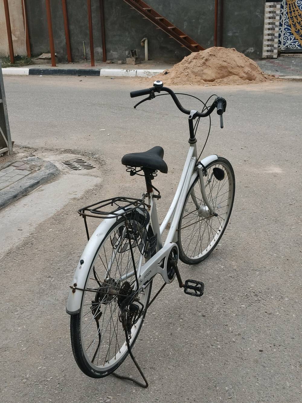 بايسكل بناتي للبيع غراضه كامله

المكان : كربلاء حي الوفاء