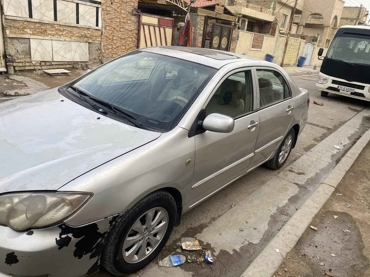 السلام عليكم  سياره بي وأي دي2013) f3 مابيه اي نقص كير ومكينه لانسر اصلي بيه جراد  قليل وبيه بارد موضح بصوره تخم تاير جديد بسمي السياره مشروع وطني سنويه 2030. رقم الهاتف ***********
