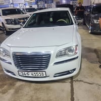 كرايسلر ٣٠٠ • ٢٠١١ • جديده