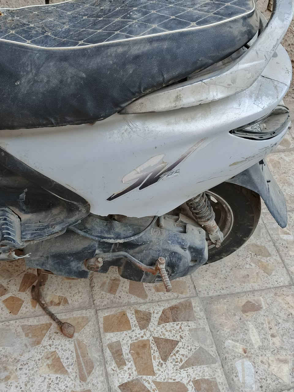 فراشه للبيع كوم حديد بيها محرك ستوه مجفت نضيف الدراجه طافيه كاطعه ناريه ماعرف شنو السبب ابيع طافيه كوم حديد السعر175  بيها مجال الشراي خاص ويدلل


**إذا كنت صاحب هذا الإعلان وتريد حذفه لأي سبب، رجاءا أرسل رسالة إلى الدعم الفني**