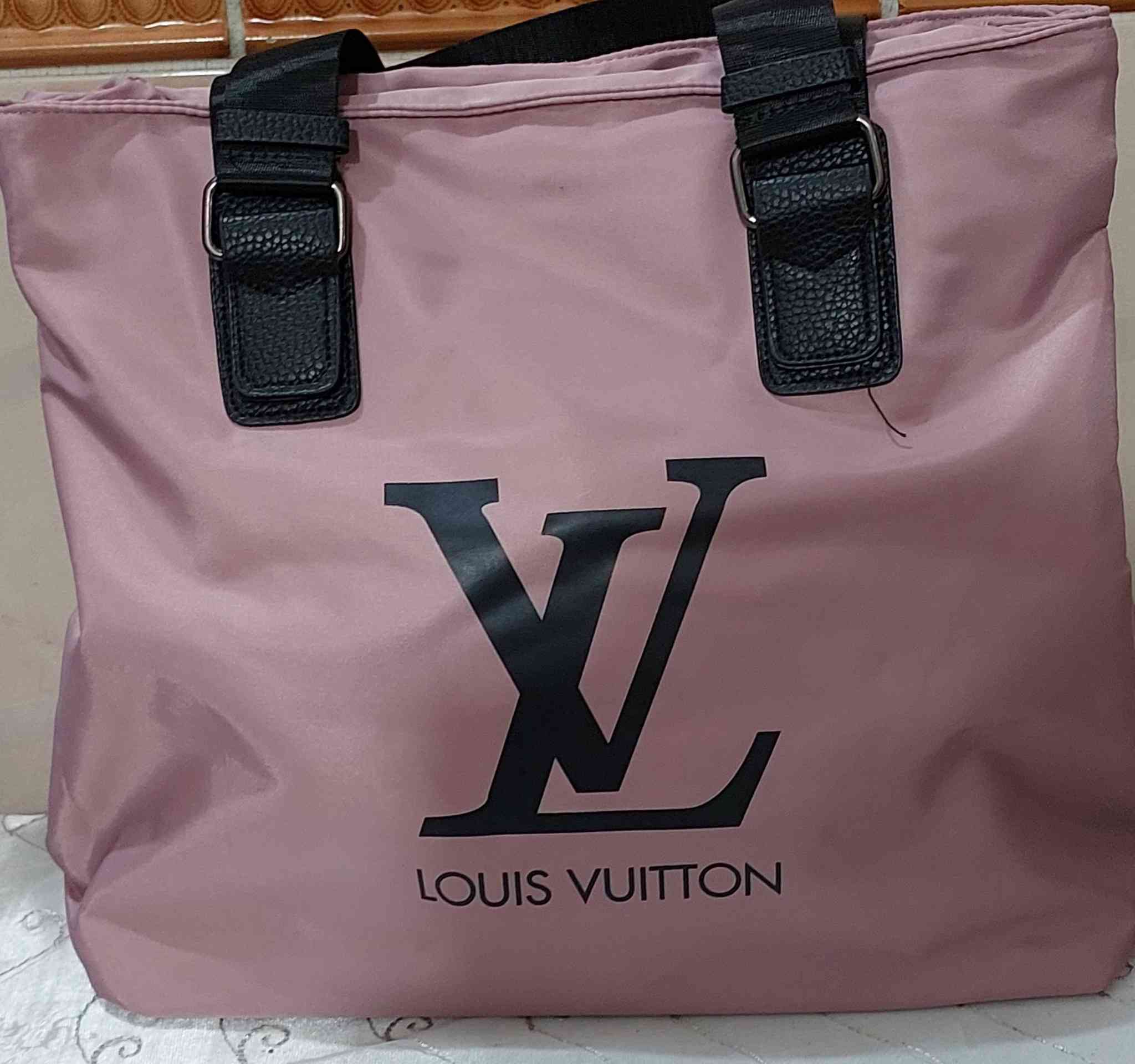 جنط للسفرات للروحات لبيت الاهل وللجيم ترهم ..قماش قوي ضد المي حجم كبير القطعة ب8 قطعتين ب15 توصيل 3 جميع المحافظات


**إذا كنت صاحب هذا الإعلان وتريد حذفه لأي سبب، رجاءا أرسل رسالة إلى الدعم الفني**