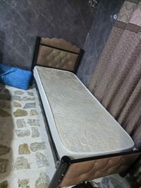 تخت نفر واحد • موصل حي بكر • سعر خاص