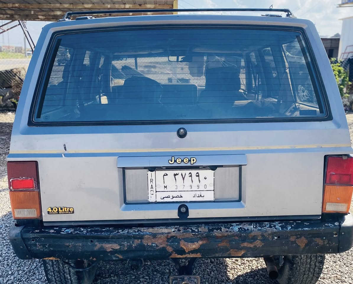 جيب شيروكي1991
***********
