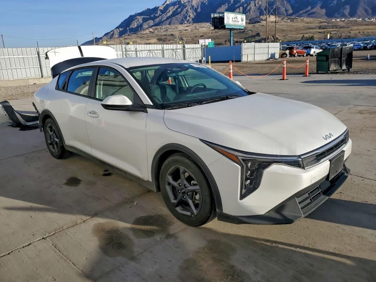 مزاد الإثنين 29-12-2025 
نوع السيارة : KIA K4 LX 2025
📌يمكن ادخالها على كتاب ذوي الشهداء📌
عداد المسافة : 12636 mi  
حجم المحرك: 4 سلندر 2.0
ناقل الحركة : اوتوماتك
الضرر كما موضح بالصور
✅للمزايدة على السيارة الموجودة في المنشور يرجى الحضور الى مكتب الجزيرة في الساعة الخامسة عصرا.
عنوان المكتب : موصل - الفيصلية -قرب مديرية المرور 
أو الاتصال على الارقام التالية👇👇👇
       ***********  ........  ***********  
       ***********  ........  ***********
الفرع  الثاني:
 جنوب الموصل معرض الحاج خالد اللجي: ***********
