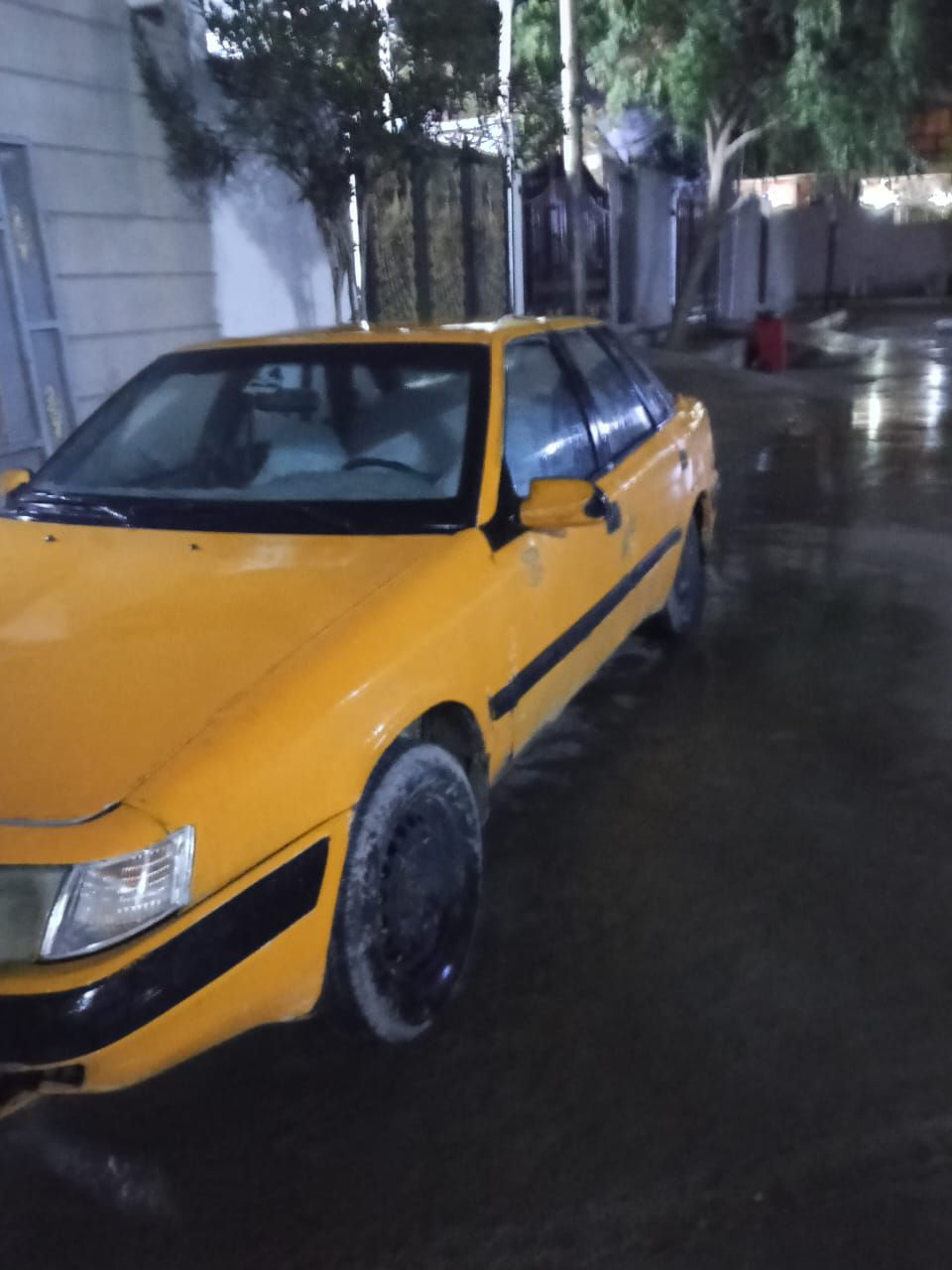 دايو تكسي موديل 95 سنويه عضم كير ومحرك ب كارتون سياره جاهزه ومال شغل السعر 15وبيها مجال للشراي مكاني العلم شراي خابر ***********
