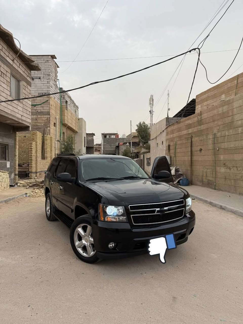 السلام عليكم 
تاهو ادوات ادوات لون اسود بترة 
موديل 2008 مواصفات LTZ 
السيارة فول مواصفات وطبلة مو فور ويل 
كفالة گص وفتح وسرقة وعشائر 
السيارة ابيع الموجود شوف العين تگلب وتاخذ 
السيارة جديدة ودخول جديد كلشي ما ناقصها 
من تخم تاير تبريد حدادية كير مكينة كلشي بيها جديد من اكلك برغي ما بيها نقص صدك ما بيها نقص وتجي وتشوف السيارة خليجية مو وارد امريكي
مكانها بصرة 
السعر 110 وبيها مجال بسيط للشراي 
***********
