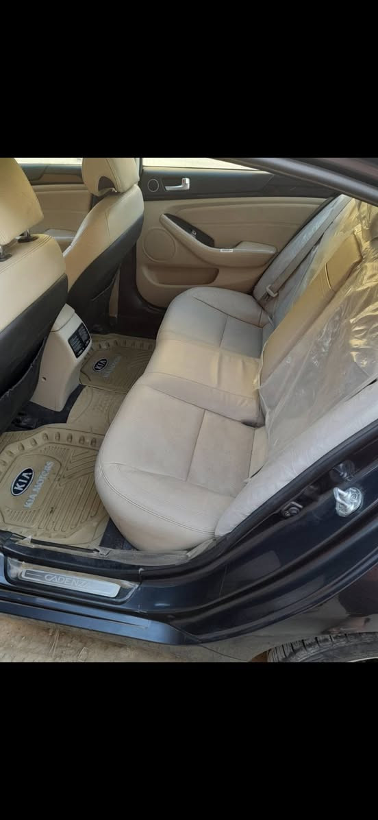 موديل 2015 خليجي لون رمادي
السونار مرفق مع الصور عنوانها الديوانية 
***********
