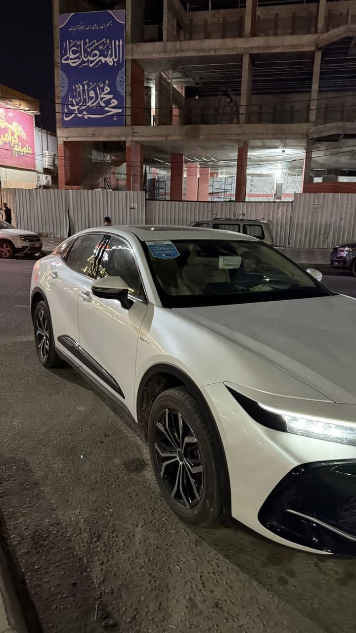 سلام عليكم 
كراون 2025  ساز ماشيه 1500 رقم بغداد. 
مراوس فقط  وي رام او سلفرادوا 2022 وفوك￼
***********
