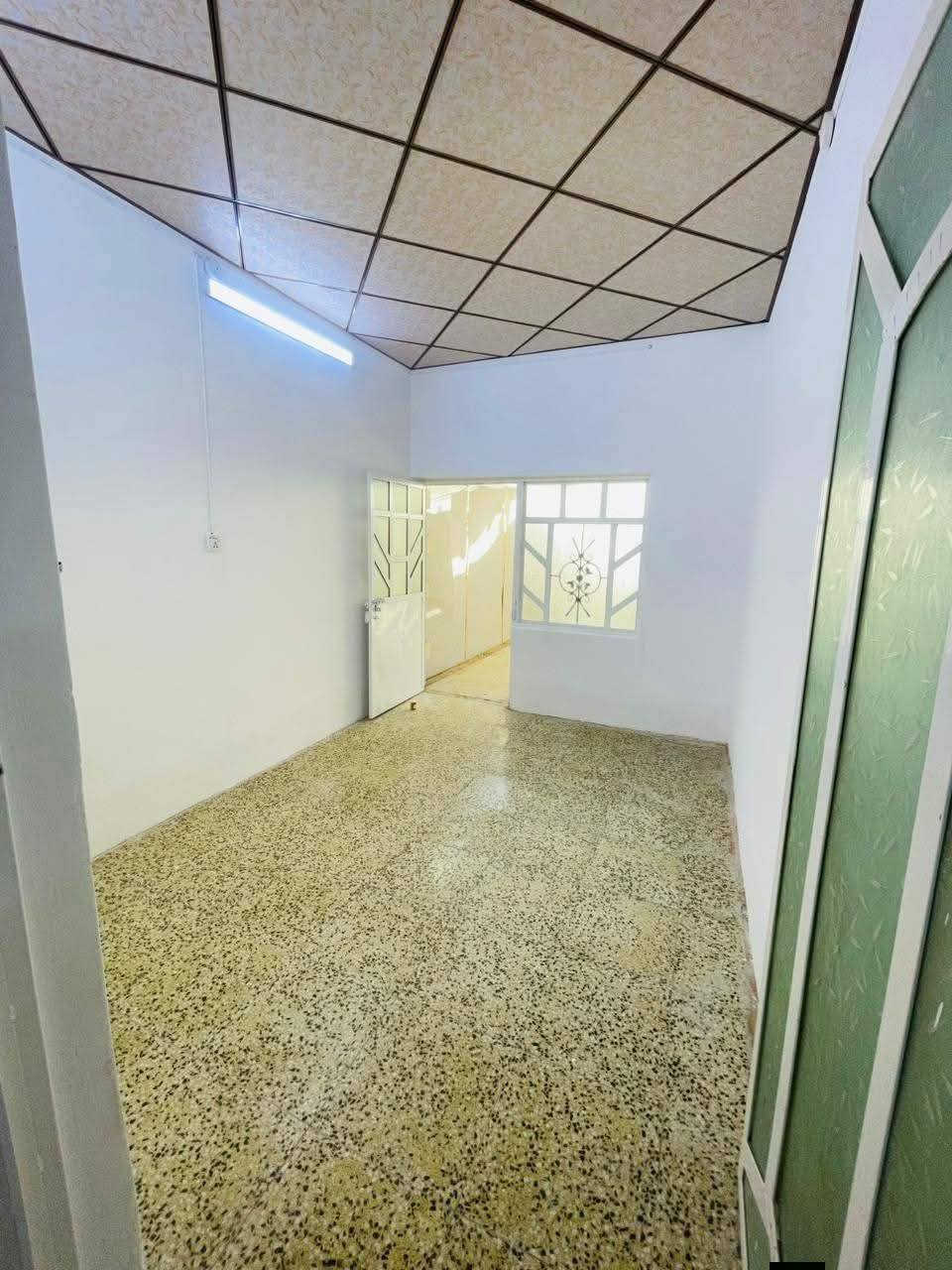 بيت للبيع مساحه ١١٠ متر طابو صرف
حي ميسان قطاع ٢٣ مجاور شارع الجامع 
غرفه وصاله ومطبخ وستقبال 
وصحيات داخليه وخارجيه ومكشوفات 
السعر ٩٣ مع مجال 

للاستفسار والمعلومات الاتصال بنا ع الارقام التاليه 

***********

***********

***********

أو مراجعه مكتب ألروان للوساطه العقاريه والمقاولات العامه 

عنوان المكتب حي ميسان ع الشريط قرب صيدليه الشراع 

عندك بيت عرصه للبيع راسلنه وات ساب وتدلل
