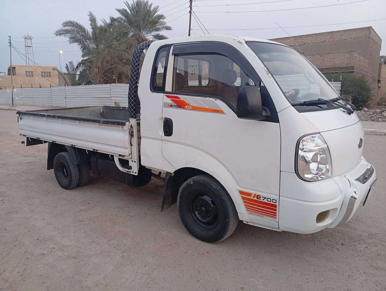 للبيع كيا حمل موديل 2012 رقم ديالى مكفوله العنوان بغداد طارميه رقم الهاتف ***********
